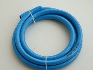 blue-oxygen-hose