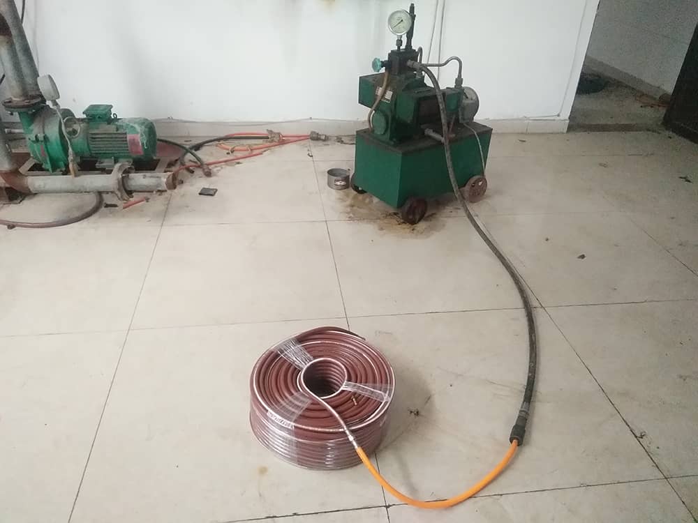 pressure test to PVC spray hose
